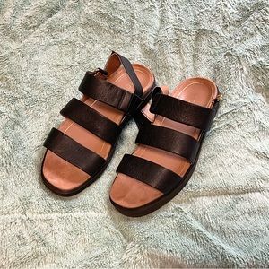 NEW Vionic Womens Sandal Black Straps Size 6.5